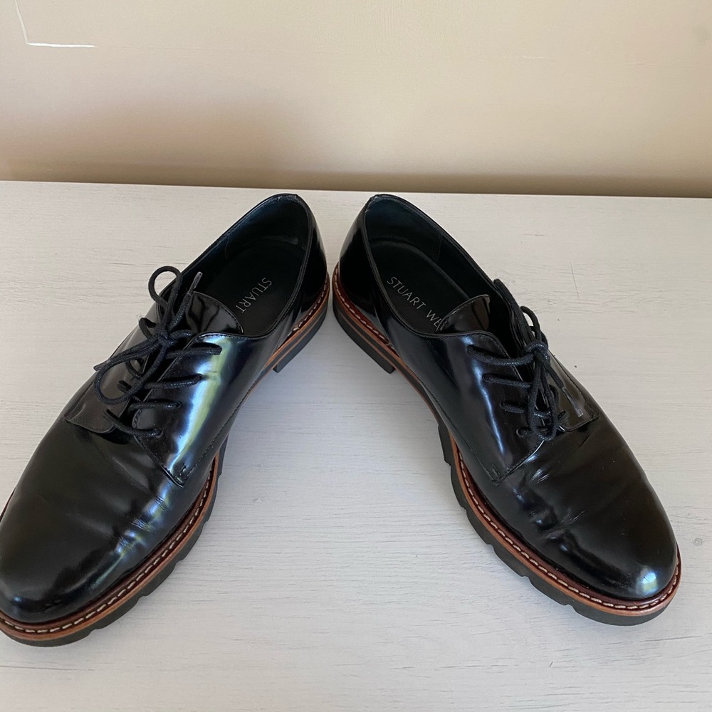 Stuart weitzman metro oxford patent leather sz 36